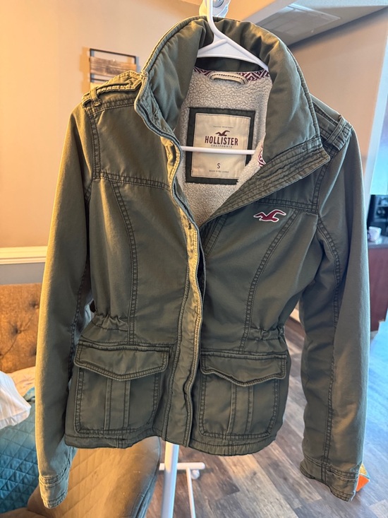 Hollister Jackets & Blazers - Hollister Olive Utility Jacket with Shearling Trim